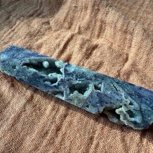 Amethyst Wand with Natural Druzy Quartz Pockets 35 g Healing Crystal